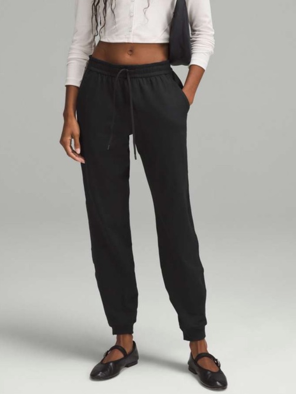 lululemon athletica Black Mid-Rise Soft Jersey Classic Joggers Size 6